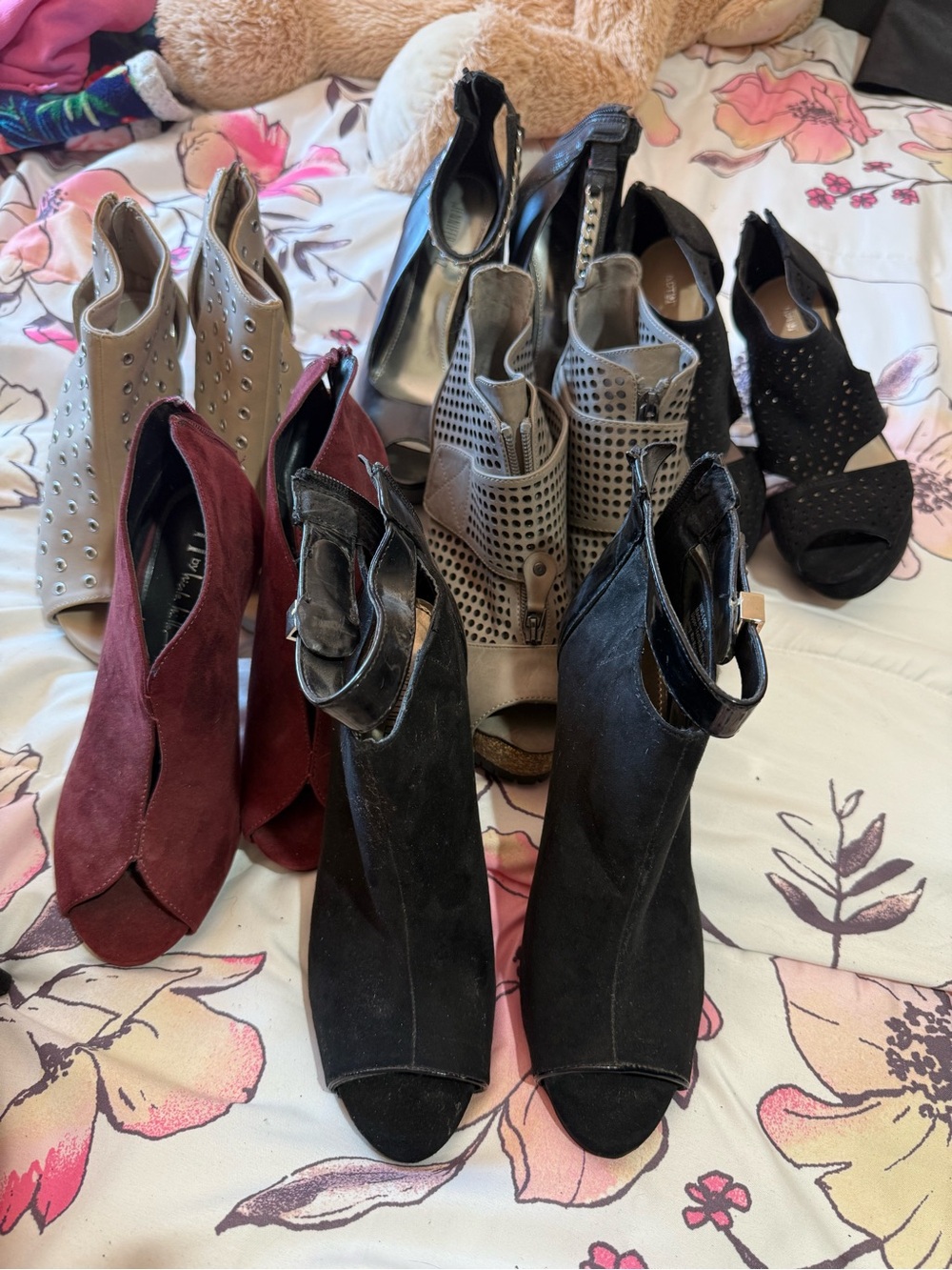Jennifer Lopez Black Suede Open-Toe Ankle Booties bundle